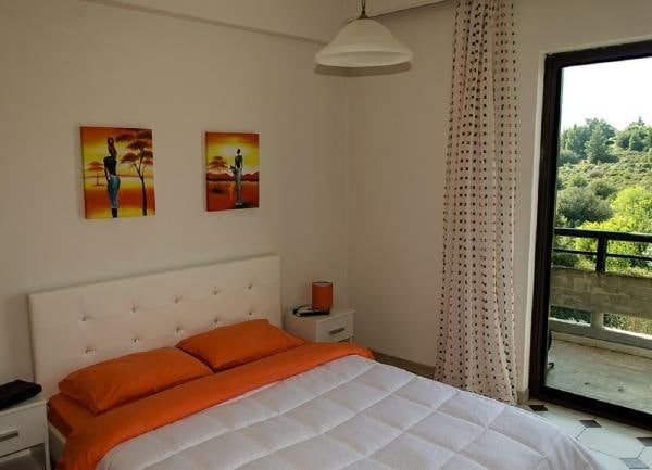 Renovated Airbnb apartment, Melissia