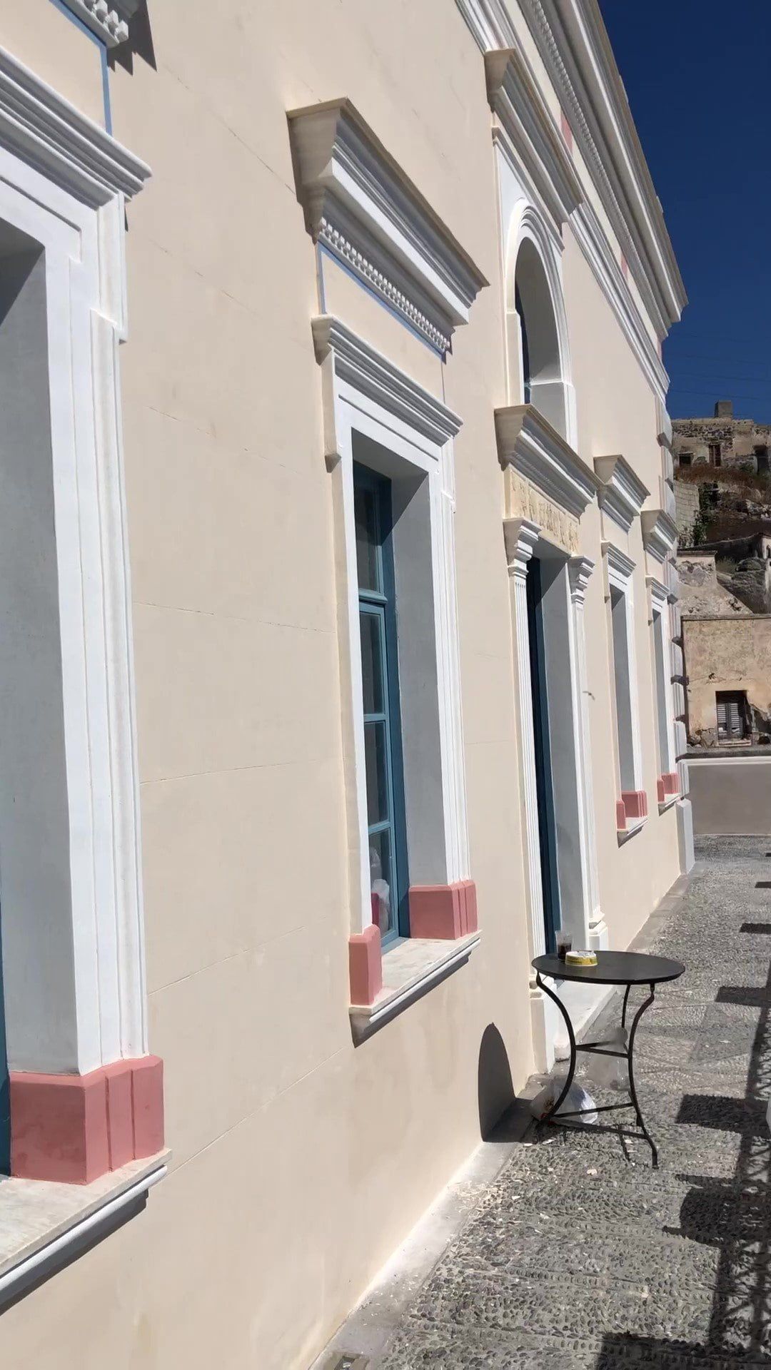 Listed building reconstruction, Santorini